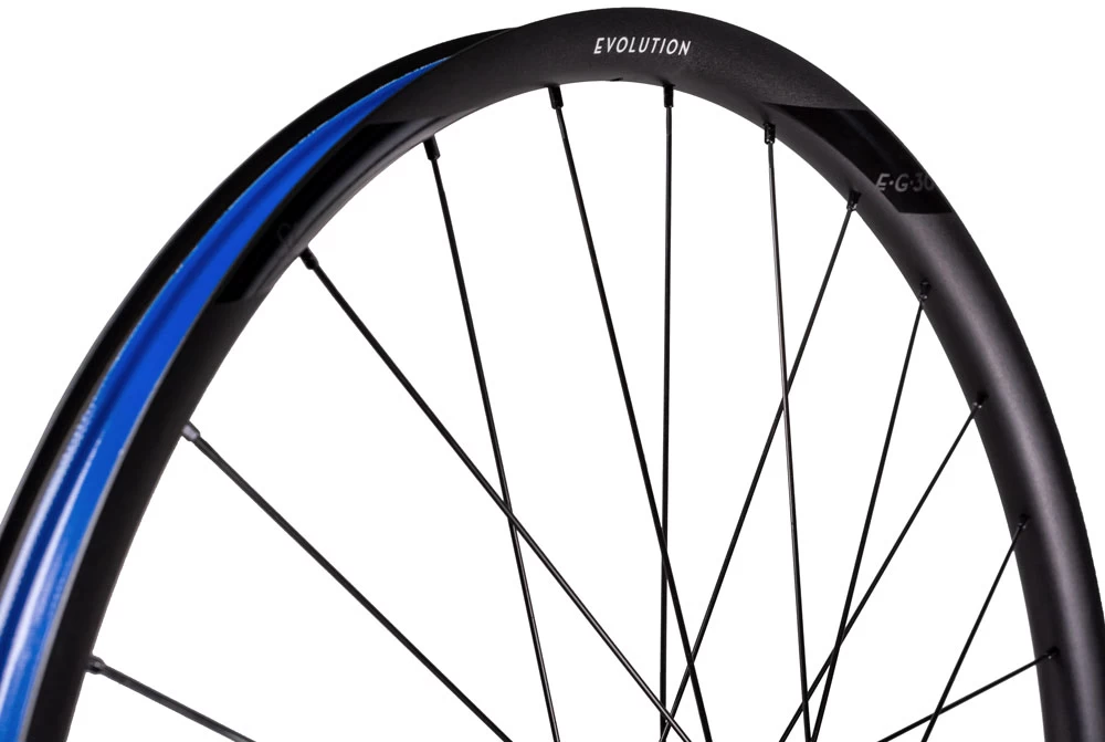 Newmen Evolution SL E.G.30 27,5" CL Shimano MicroSpline Boost Hinterrad 5 Newmen Evolution SL E.G.30 27,5" CL Shimano MicroSpline Boost Hinterrad - Image 3